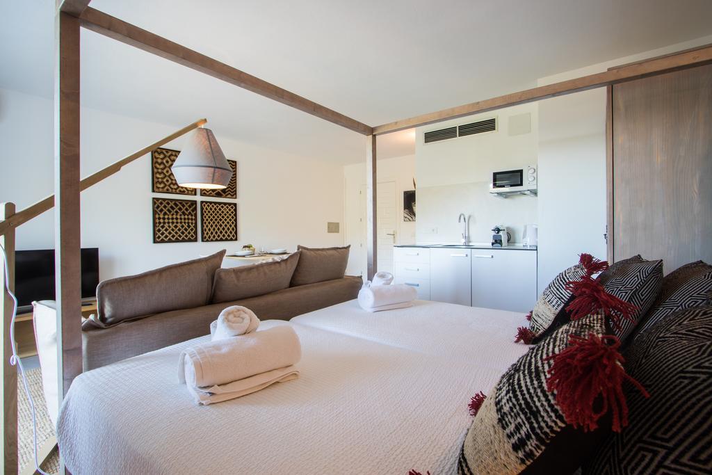 Casa Victoria Suites Sant Josep de sa Talaia Exterior foto